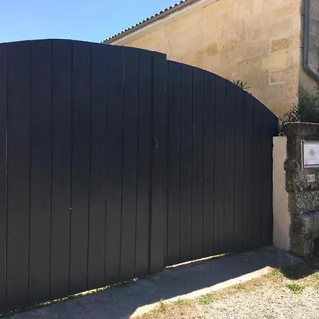 Apartment With Charm, Le Figuier