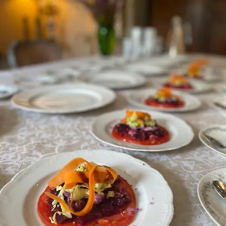 With Charm, Le Figuier Vignonet