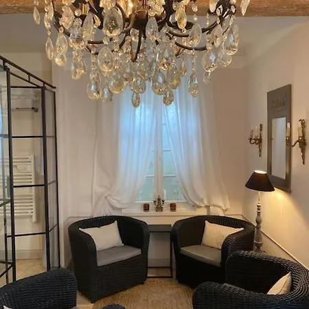 With Charm, Le Figuier *