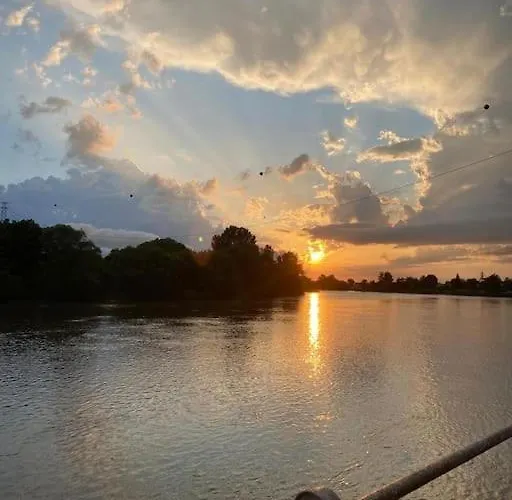 With Charm, Le Figuier * Vignonet